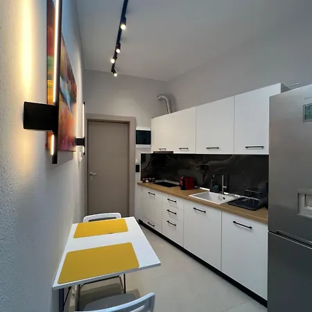 Selena Boutique نيوس مارماراس