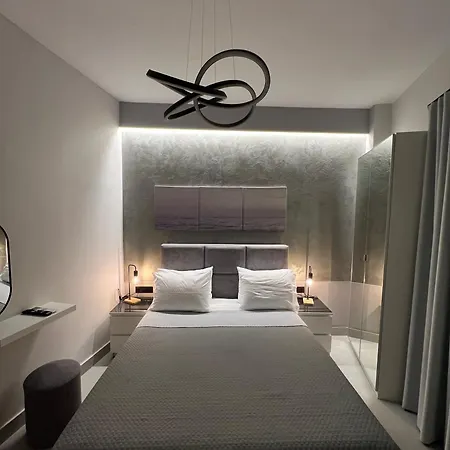 Selena Boutique Neos Marmaras